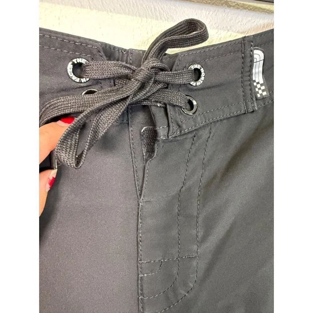 The North Face Hybrid Cargo Mens 38 Black Swim Trunks Board Shorts Outdoors